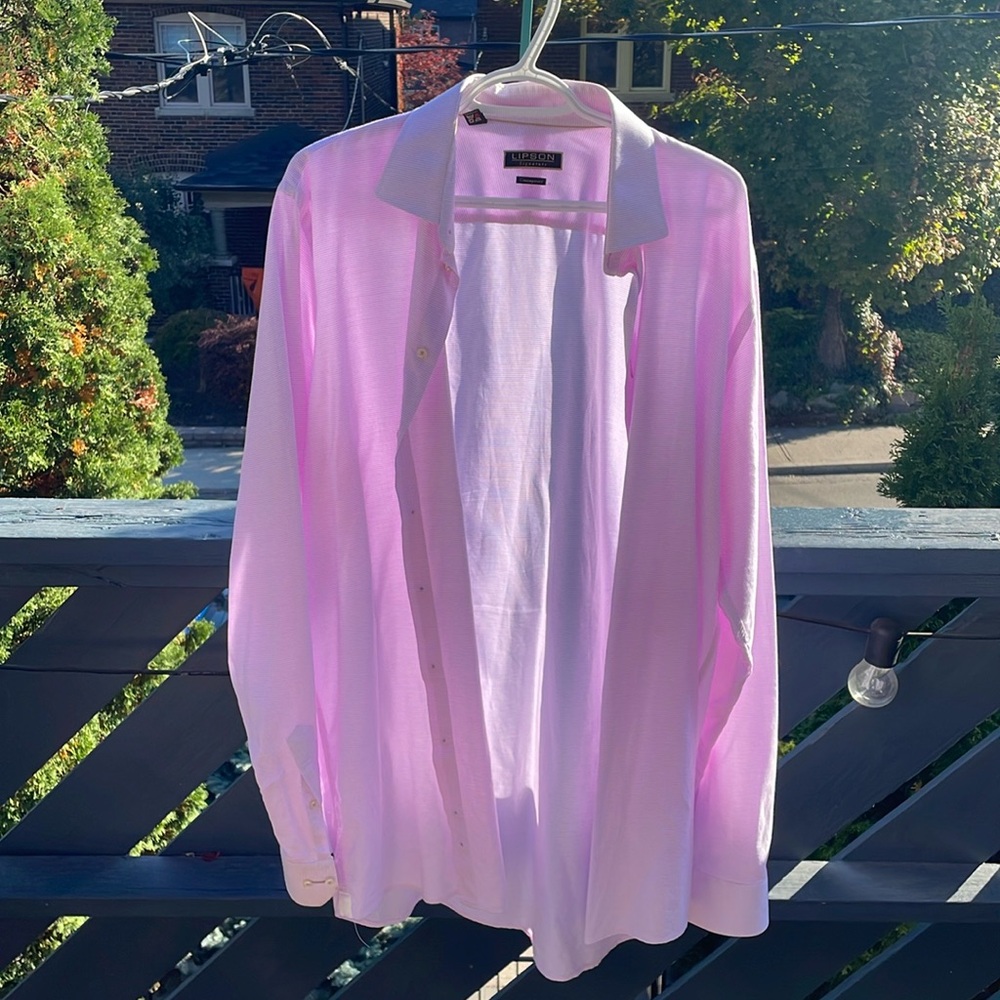 Men's pink dress shirt